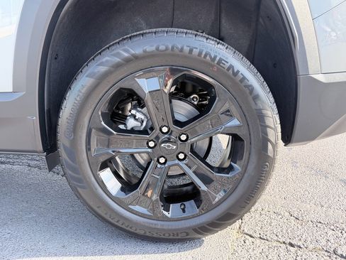 New 2026 Chevrolet Equinox LT w/ Convenience Package II image 31