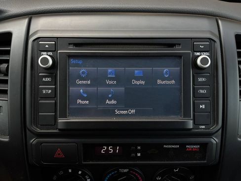 Used 2014 Toyota Tacoma PreRunner w/ Convenience Package RWD image 25
