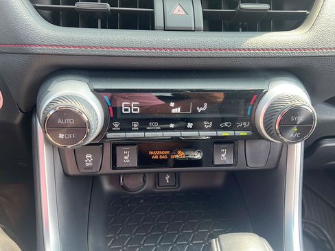 Used 2021 Toyota RAV4 SE w/ Weather & Moonroof Package AWD/4WD image 9