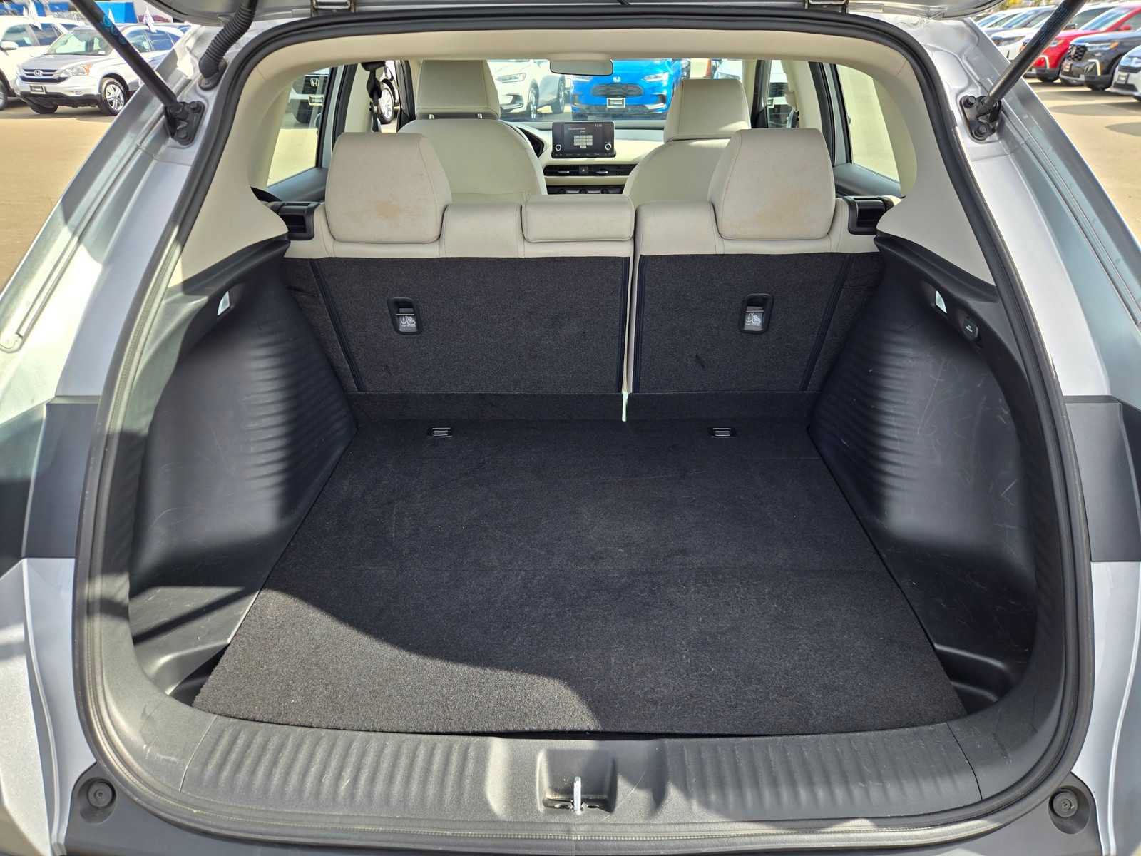 Used 2023 Honda HR-V LX image 27