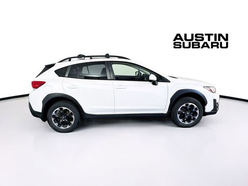 Used 2023 Subaru Crosstrek 2.0i Premium image 8