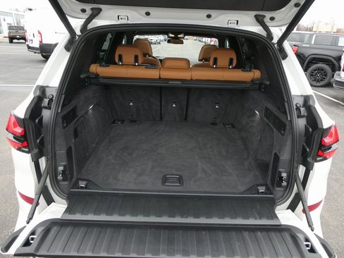 Used 2026 BMW X5 M60i image 27