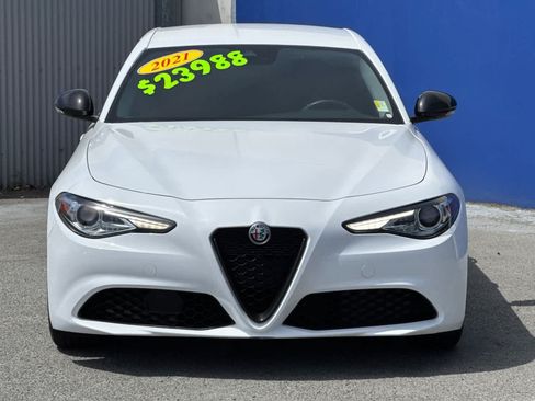 Used 2021 Alfa Romeo Giulia Sprint w/ Nero Edizione RWD image 9
