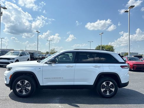Used 2022 Jeep Grand Cherokee Limited 4xe AWD/4WD image 6