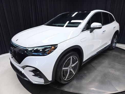 Used 2023 Mercedes-Benz EQE 500 4MATIC SUV w/ Exclusive Trim Package image 54