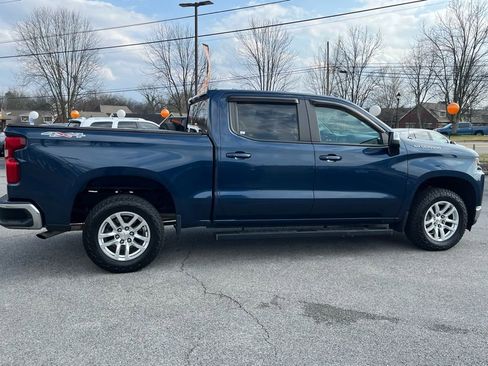 Used 2021 Chevrolet Silverado 1500 LT AWD/4WD image 8