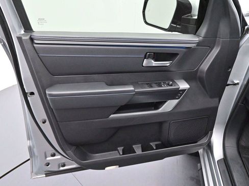 Used 2024 Toyota Tundra Platinum AWD/4WD image 9