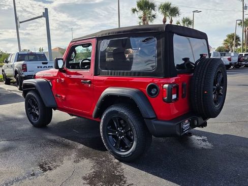 Used 2023 Jeep Wrangler Sport AWD/4WD image 5