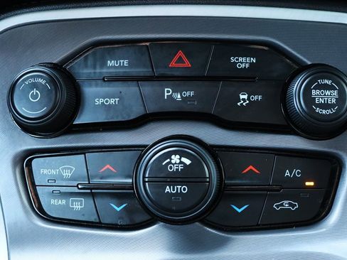 Used 2021 Dodge Challenger R/T image 40