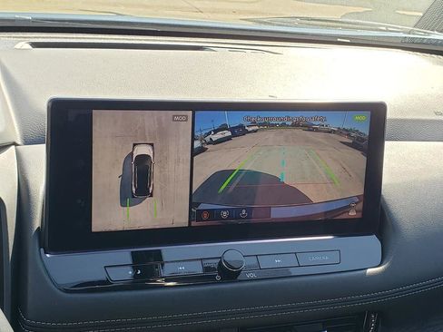 Certified 2025 Nissan Rogue Platinum w/ Platinum Premium Package image 39