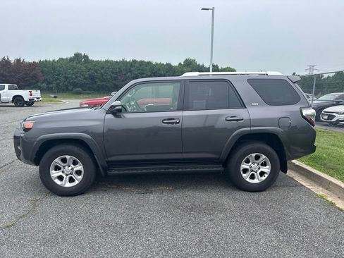 Used 2018 Toyota 4Runner SR5 Premium AWD/4WD image 5