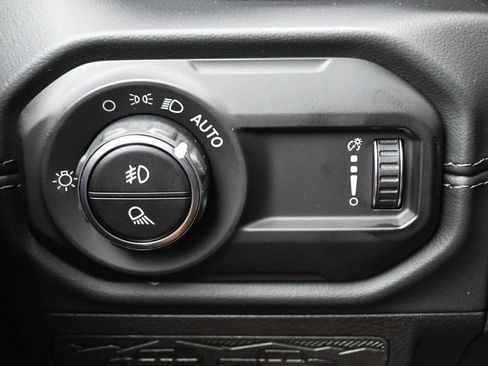 New 2025 Jeep Gladiator Rubicon image 23