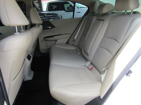 Used 2015 Honda Accord EX-L image 10