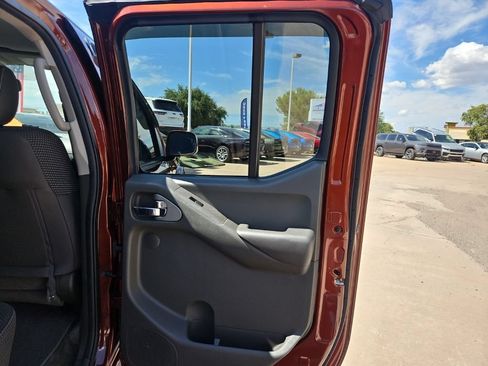 Used 2016 Nissan Frontier PRO-4X AWD/4WD image 22
