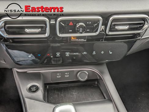 New 2026 Nissan Sentra SV w/ SV Convenience Package FWD image 19
