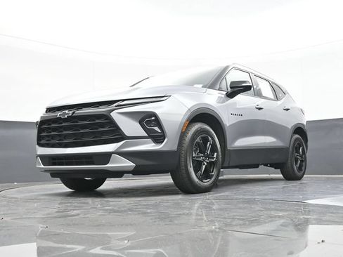 Used 2024 Chevrolet Blazer LT w/ Midnight/Sport Edition FWD image 54