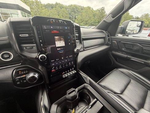 Used 2022 RAM 1500 Limited AWD/4WD image 28