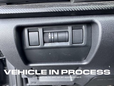 Used 2024 Subaru Crosstrek 2.0i Premium image 16