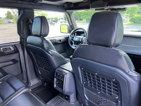Used 2025 Ford Bronco Badlands AWD/4WD image 35