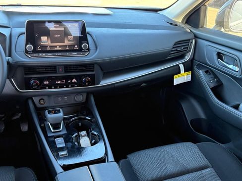 New 2026 Nissan Rogue SV image 12