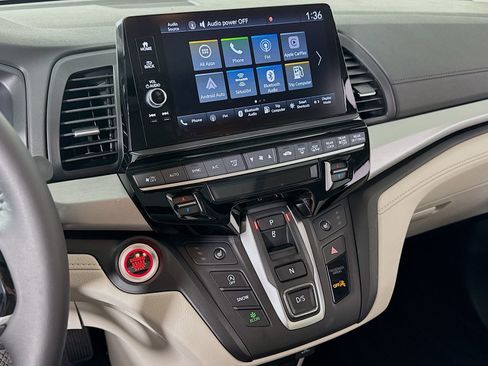 Certified 2026 Honda Odyssey EX-L image 16