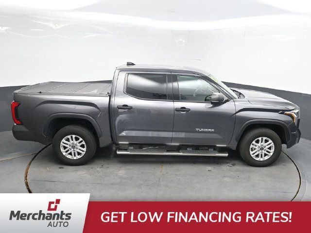 Used 2022 Toyota Tundra SR5 AWD/4WD image 32