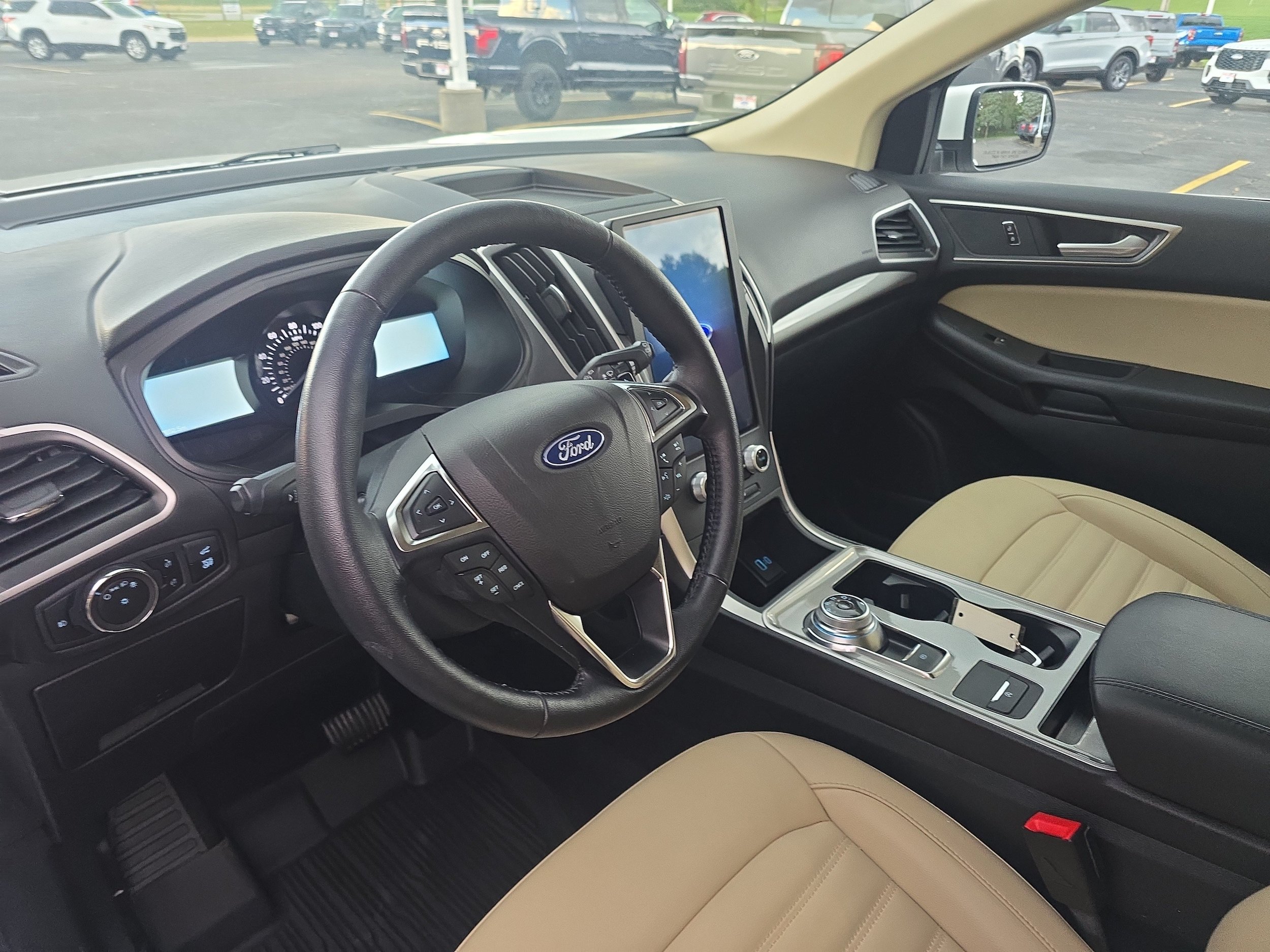 Used 2023 Ford Edge SEL w/ Convenience Package AWD/4WD image 10