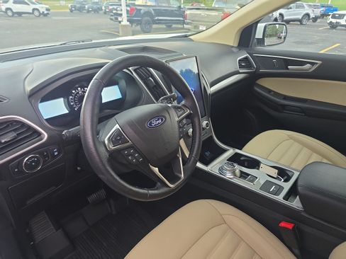 Used 2023 Ford Edge SEL w/ Convenience Package AWD/4WD image 10