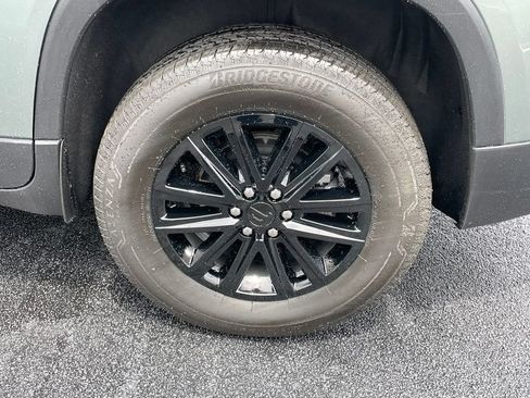 Used 2023 Chevrolet Traverse LT FWD image 43