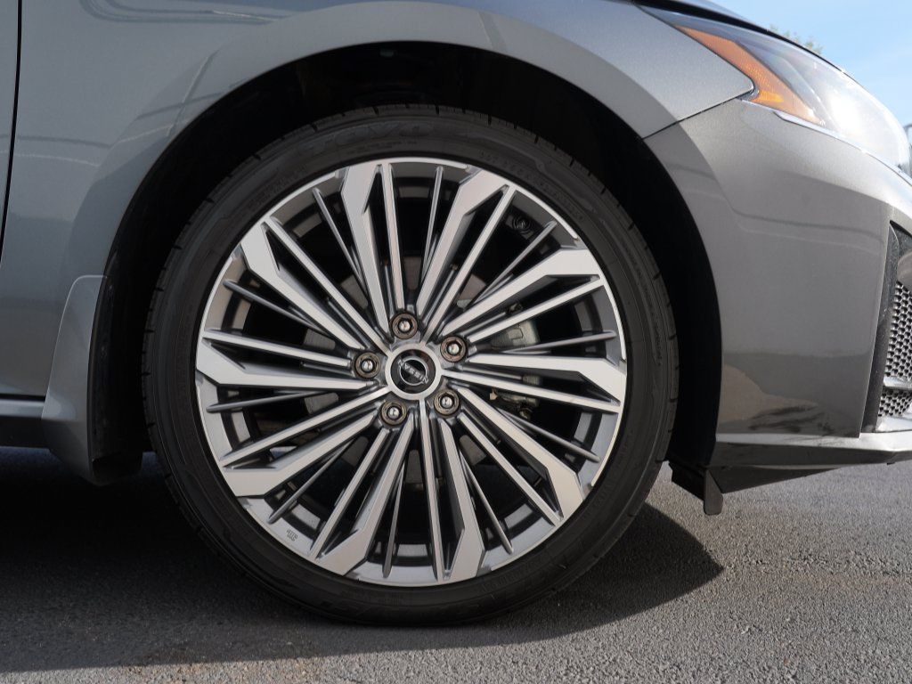 Used 2023 Nissan Altima 2.5 SL AWD/4WD image 33