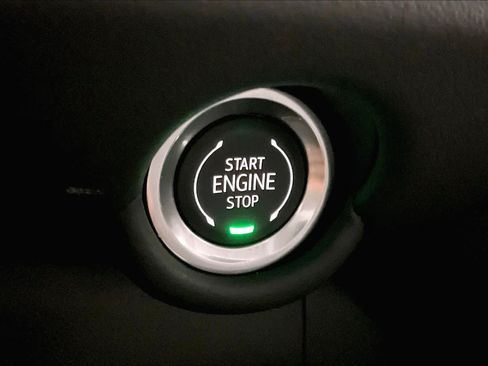 Used 2026 Chevrolet Suburban LT RWD image 33