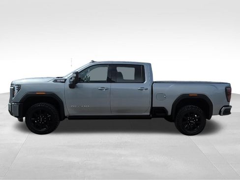 Used 2025 GMC Sierra 3500 AT4 AWD/4WD image 2