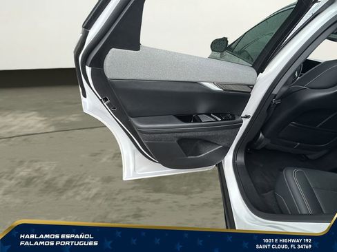 Used 2025 Cadillac Optiq Luxury 2 w/ LPO, Floor Liner Package AWD/4WD image 23