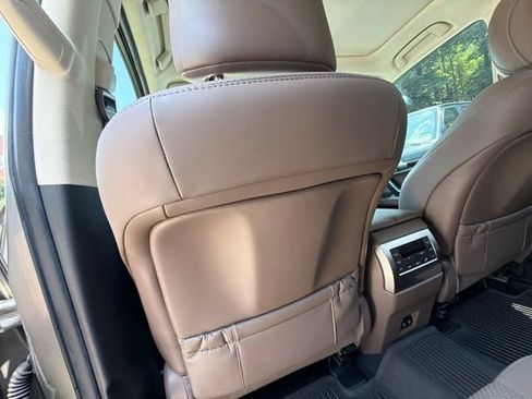 Used 2022 Lexus GX 460 Luxury w/ Sport Design Package AWD/4WD image 33