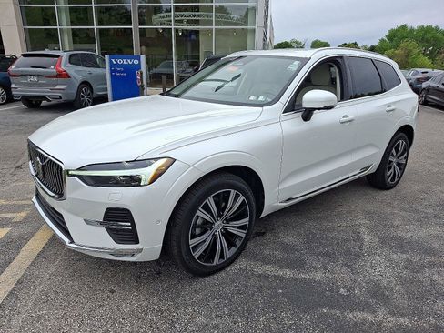 Certified 2023 Volvo XC60 B5 Plus w/ Climate Package AWD/4WD image 3