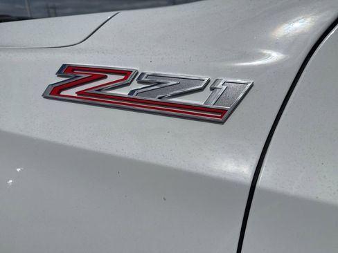 Used 2022 Chevrolet Tahoe Z71 w/ Luxury Package image 12