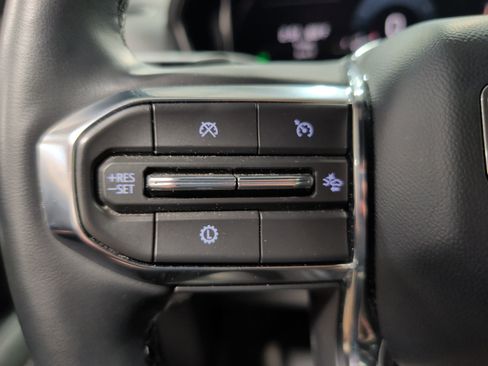 Used 2025 GMC Terrain Elevation AWD/4WD image 10