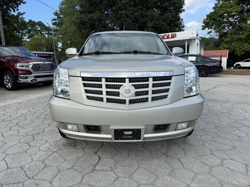 Used 2013 Cadillac Escalade Luxury RWD image 22