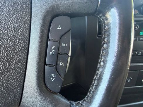 Used 2020 Chevrolet Express 3500 w/ Driver Convenience Package RWD image 20