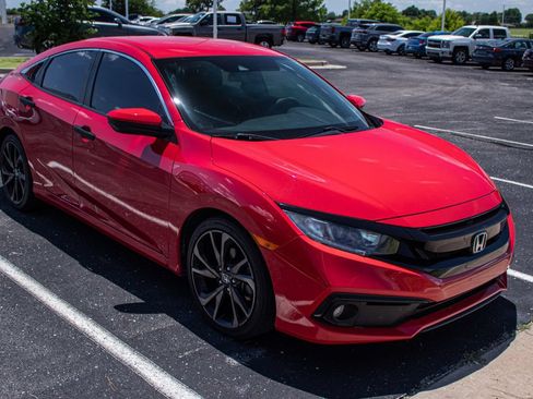 Used 2019 Honda Civic Sport image 3