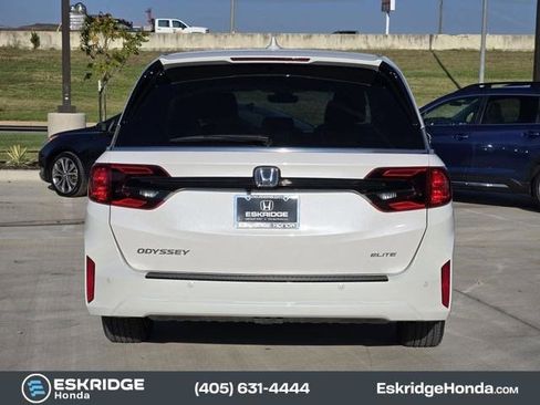 Used 2025 Honda Odyssey Elite image 6