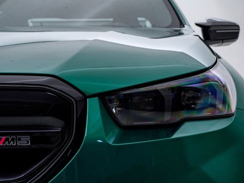 Used 2025 BMW M5 w/ Carbon Package image 8