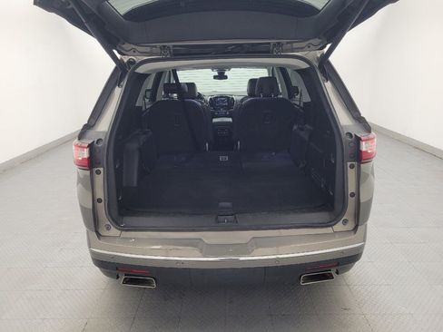 Used 2018 Chevrolet Traverse Premier AWD/4WD image 29