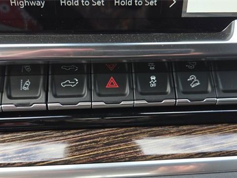 New 2026 GMC Sierra 2500 SLE w/ Preferred Package image 33