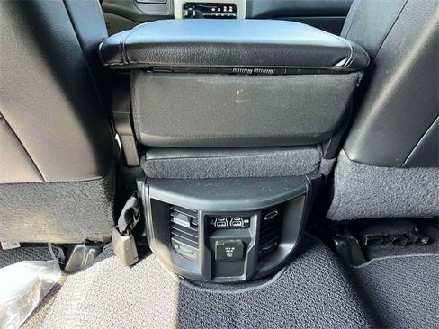 Used 2020 RAM 3500 Laramie image 17