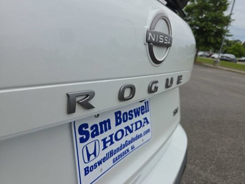 Used 2024 Nissan Rogue SV FWD image 31