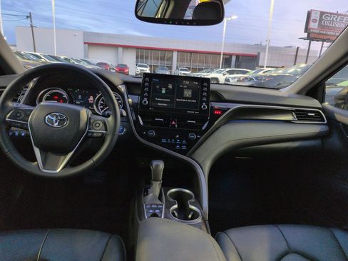Certified 2022 Toyota Camry XLE w/ Cold Weather Package image 12