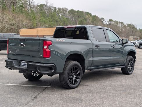 Used 2025 Chevrolet Silverado 1500 LT Trail Boss w/ LT Trail Boss Premium Package image 9
