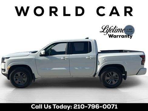 Used 2025 Nissan Frontier SV w/ SV Convenience Package RWD image 6