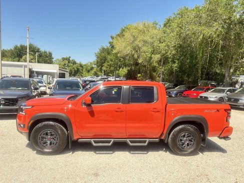 Used 2025 Nissan Frontier Pro-X w/ Black Accent Package RWD image 4
